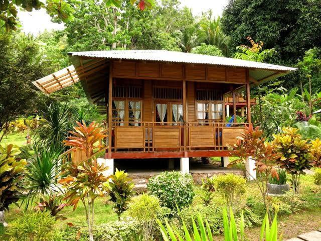 Two Fish Resort Lembeh بيتونغْ المظهر الخارجي الصورة