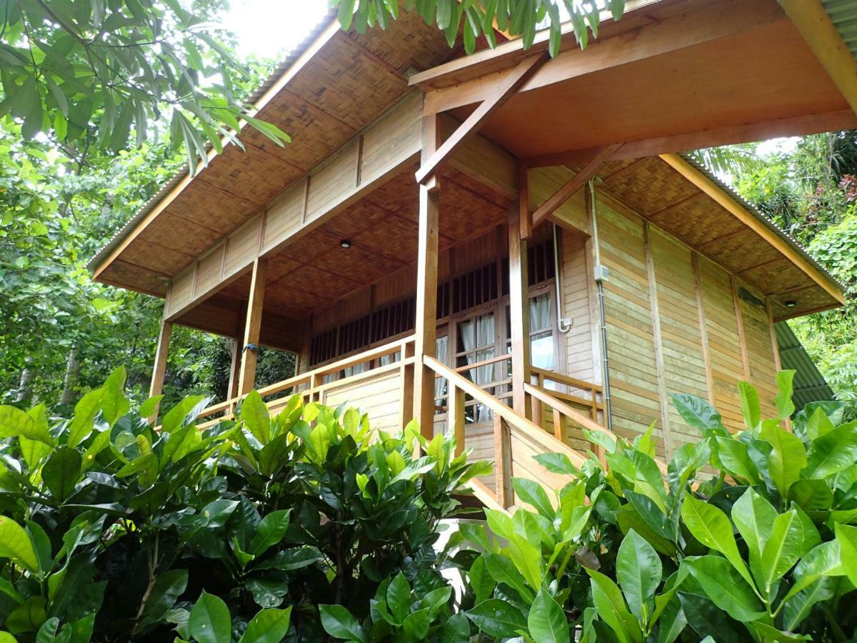 Two Fish Resort Lembeh بيتونغْ المظهر الخارجي الصورة