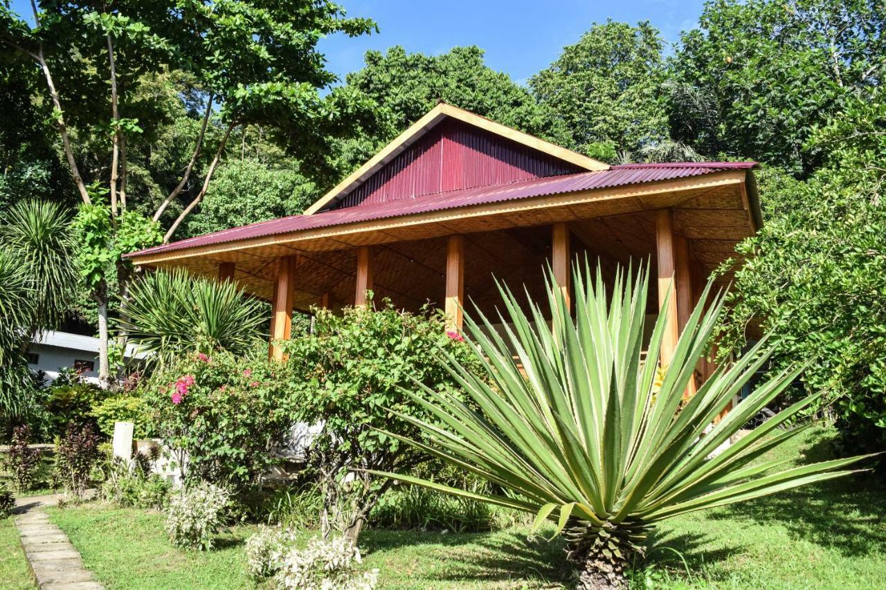 Two Fish Resort Lembeh بيتونغْ المظهر الخارجي الصورة